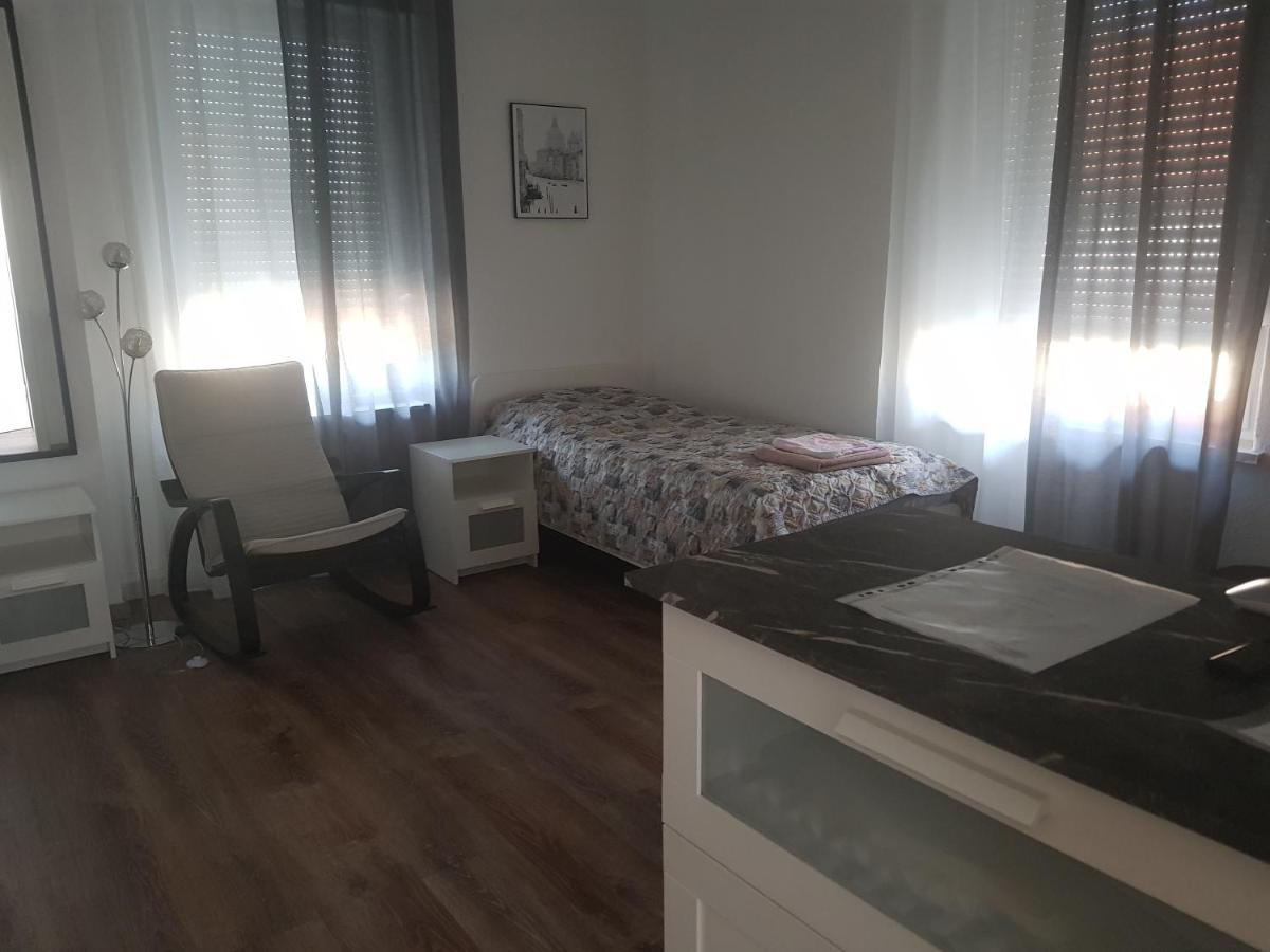 Gaestewohnung Mit Kueche Magdeburg An Der Elbe Екстериор снимка