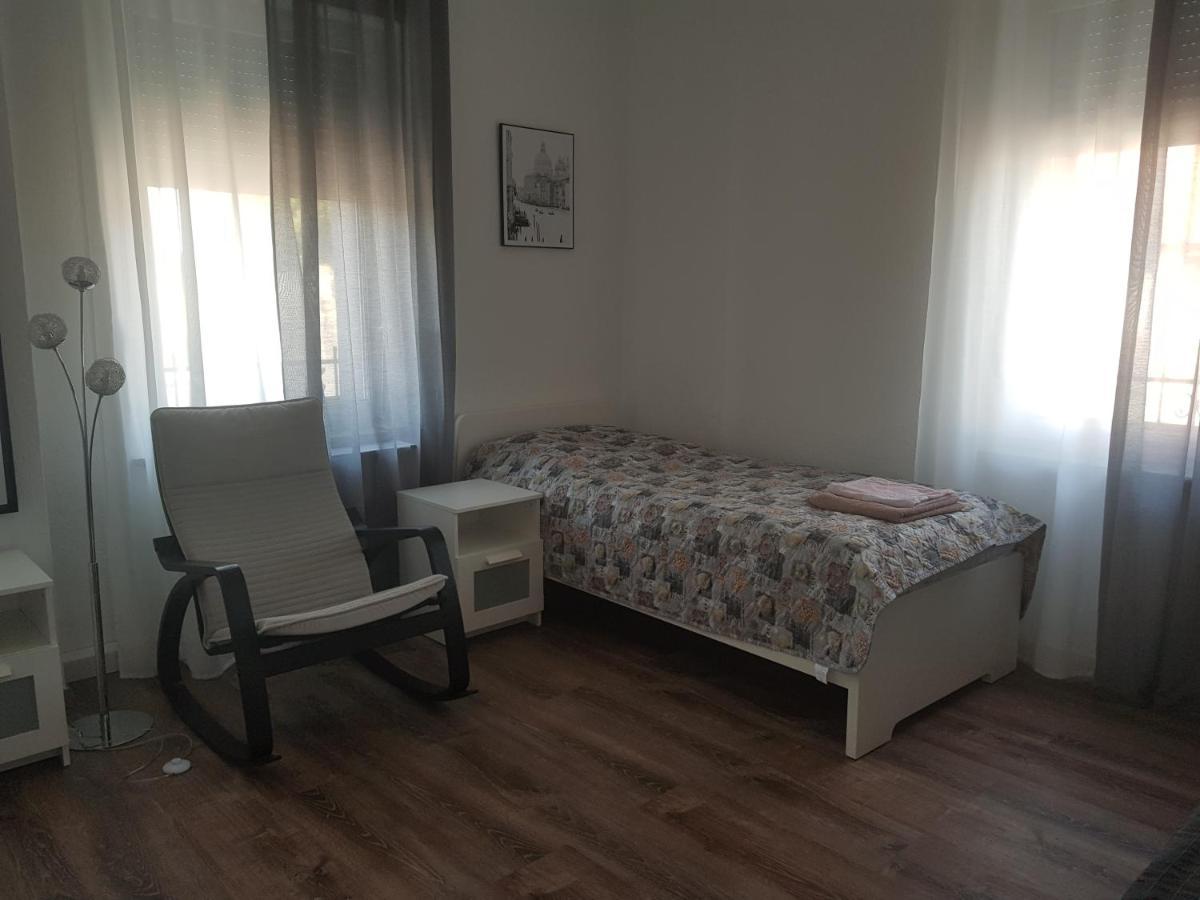Gaestewohnung Mit Kueche Magdeburg An Der Elbe Екстериор снимка